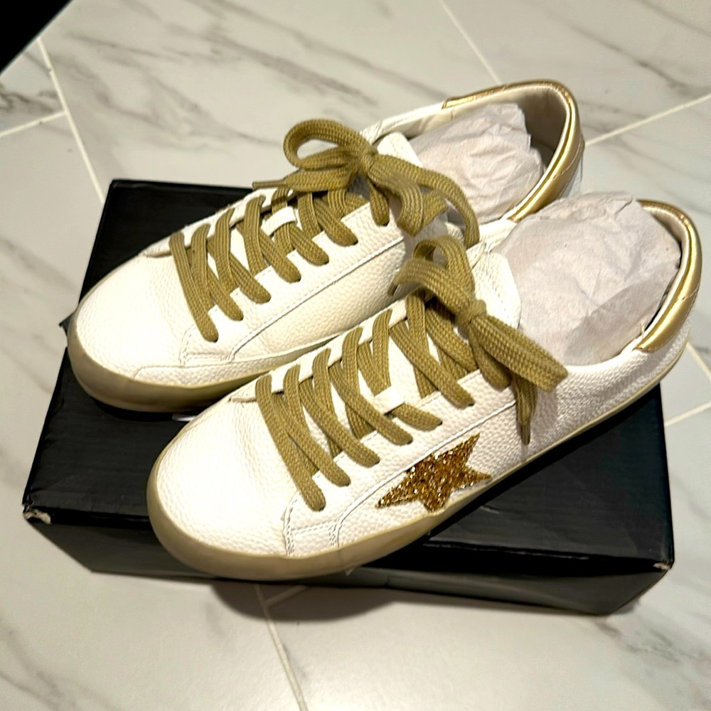 Shu Shop gold star ⭐️ shoes